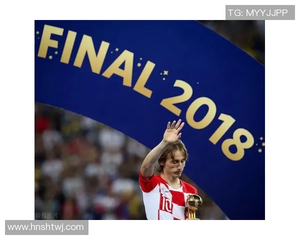 当篮球巨星踏上绿茵场展现跨界魅力引发球迷热议